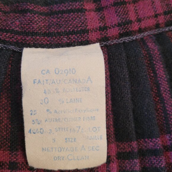 Vintage Pleated Wool Blend Skirt in XS - Picture 6 of 6
